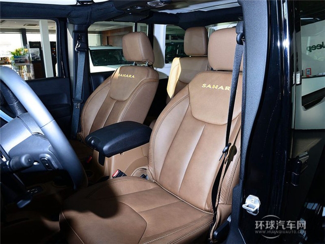 2015款 3.6L 四门版 Sahara