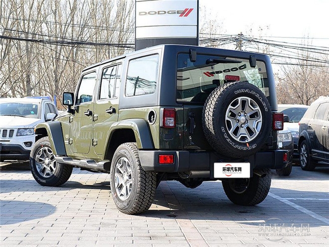 2015款 3.6L 四门版 Sahara