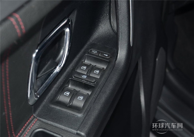 2015款 1.5L 舒适版