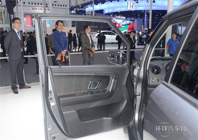 2015款 1.5L 舒适版