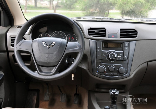 2015款 1.2L基本型