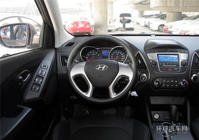 2015款 2.0L 自动两驱舒适型 国V