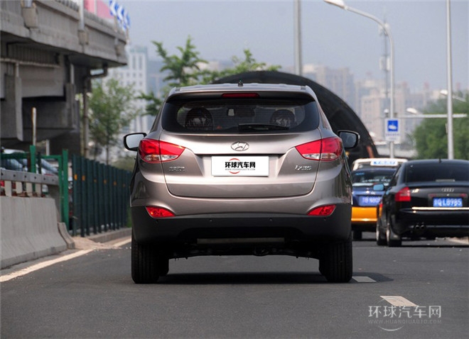 2015款 2.0L 自动两驱舒适型 国V