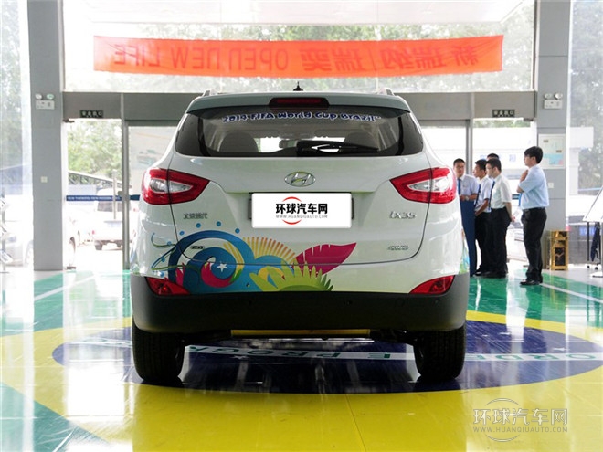 2015款 2.4L 自动四驱领先型 国V