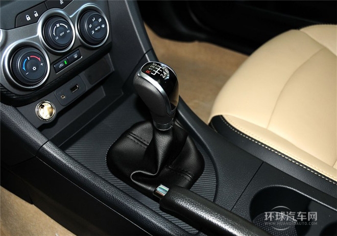 2015款 1.6L 手动精英版