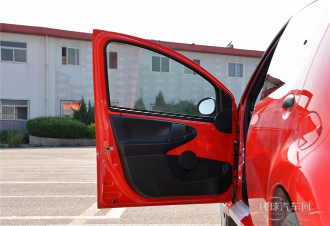 2015款 1.0L AMT 铉酷型