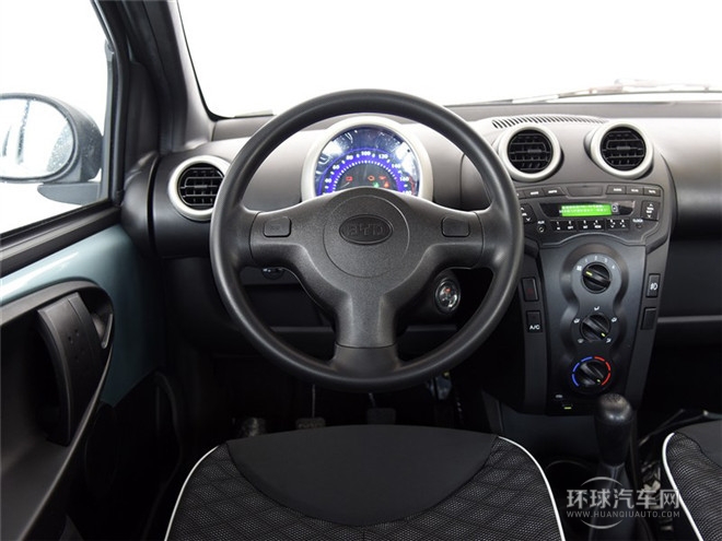 2015款 1.0L 悦酷型