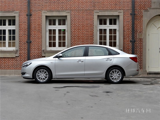 2015款 18T 双离合豪华型