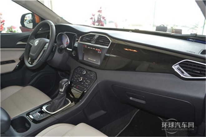 2015款 1.5TGI TST四驱豪华版