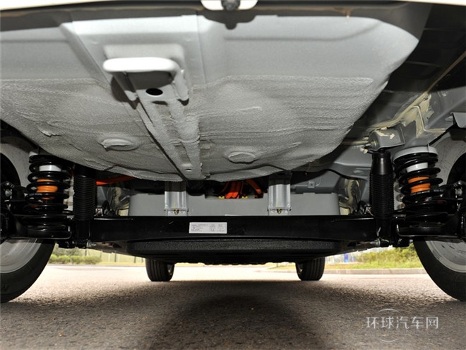 2015款 1.6L 自动尊贵型
