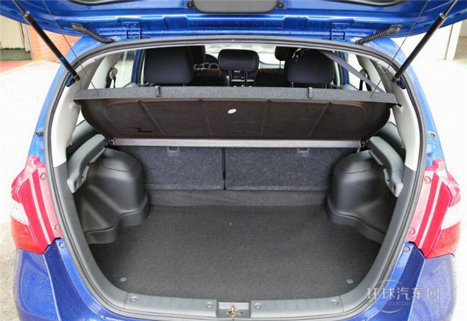 2015款 两厢 1.4L 手动畅想型