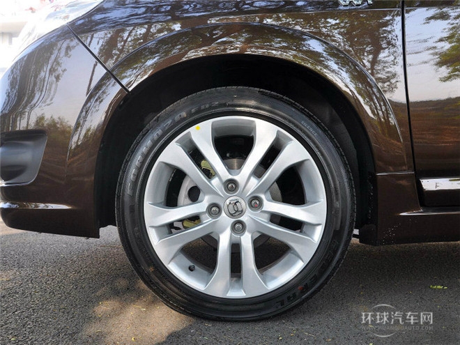 2015款 两厢 1.4L 手动理想型