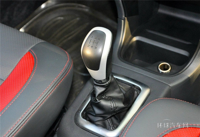 2015款 两厢 1.4L 手动理想型