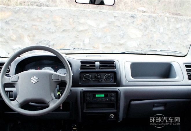 2015款 1.0L 手动实用型