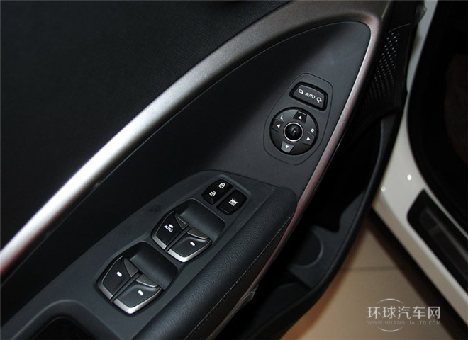 2015款 2.4L 手动两驱舒适型