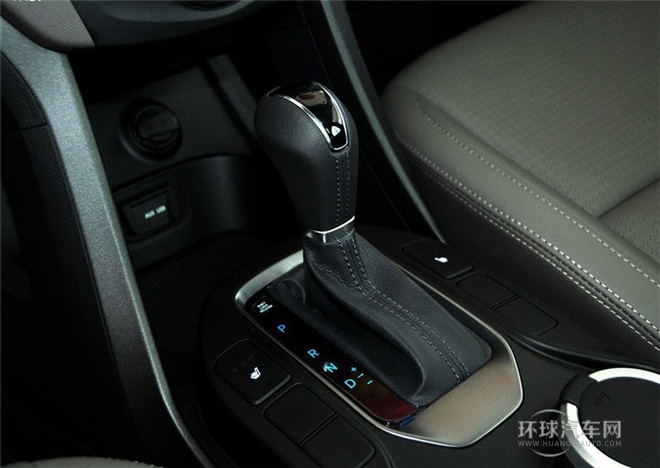 2015款 2.4L 自动四驱智能型