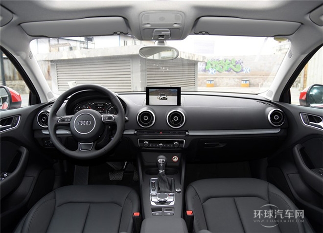 2015款 Limousine 45 TFSI S line 豪华型