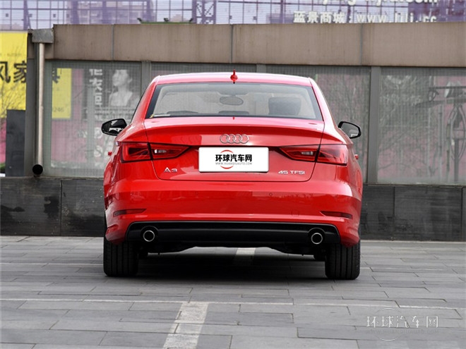 2015款 Limousine 45 TFSI S line 豪华型