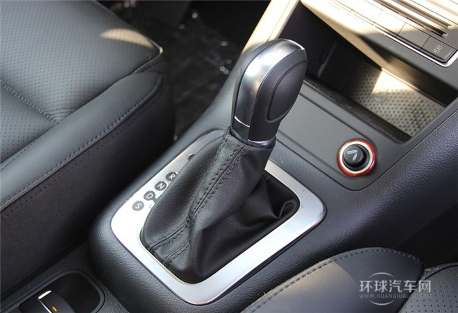2015款 1.8TSI 手动两驱限量版