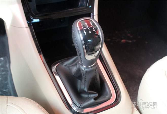 2015款 1.5L 手动风尚型