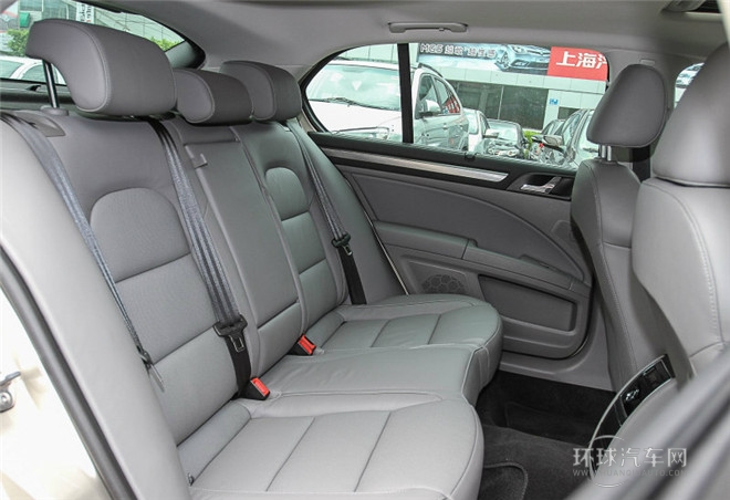 2015款 1.8TSI 手动绅仕版