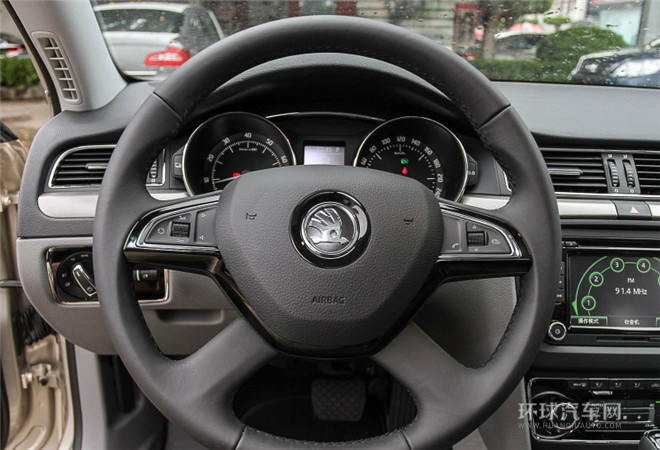 2015款 1.8TSI 手动绅仕版
