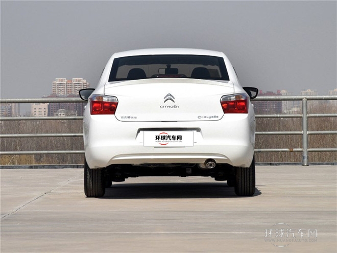 2015款 质尚版 1.6L 手动时尚型