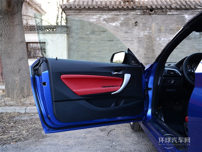2015款 220i 敞篷轿跑车 领先型