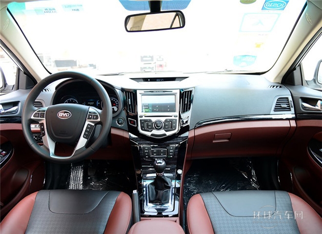 2015款 1.5L 手动豪华型