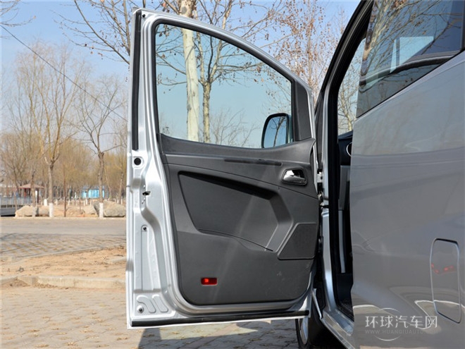 2015款 1.6L 豪华智能型