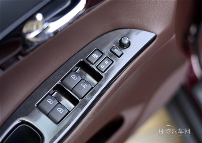 2015款 2.5L 悦享版