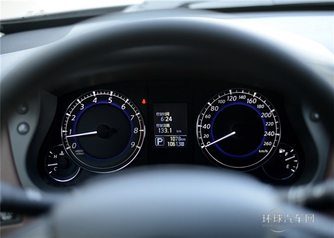 2015款 2.5L 悦享版
