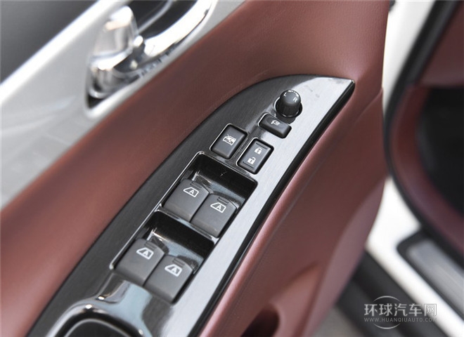 2015款 2.5L 豪华版
