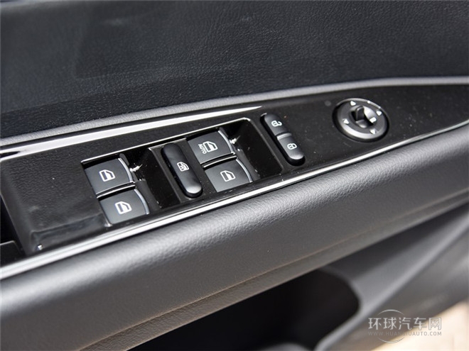 2015款 探索版 2.0T 柴油4X2超豪华型