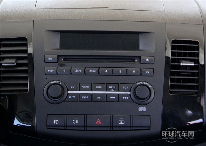 2015款 探索版 2.0T 柴油4X2豪华型