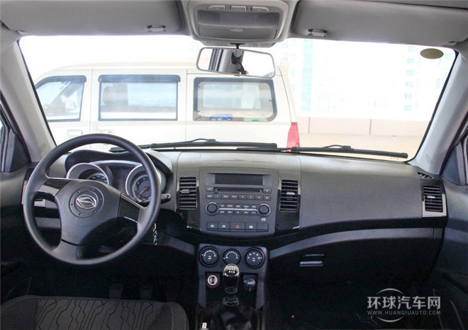 2015款 探索版 2.0T 柴油4X2豪华型