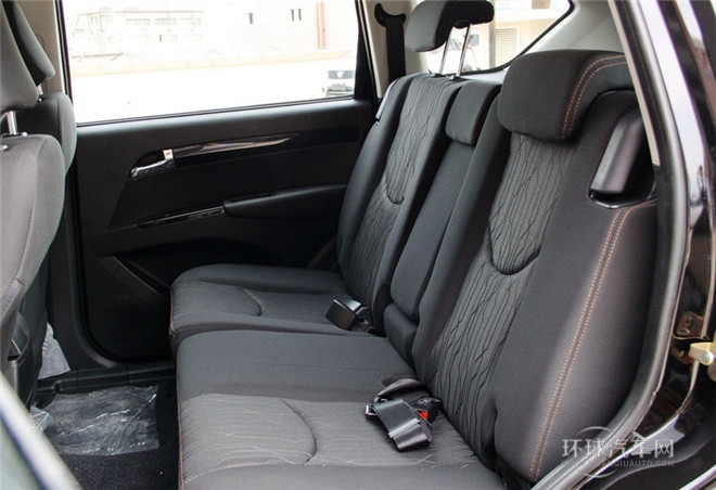2015款 探索版 2.0T 柴油4X4豪华型