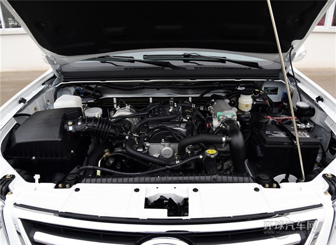 2015款 探索版 2.0T 汽油4X2超豪华型