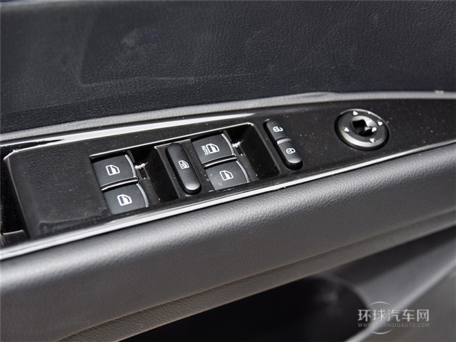 2015款 探索版 2.0T 汽油4X2豪华型
