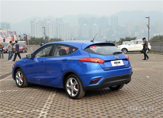 2015款 1.5T 自动炫酷型