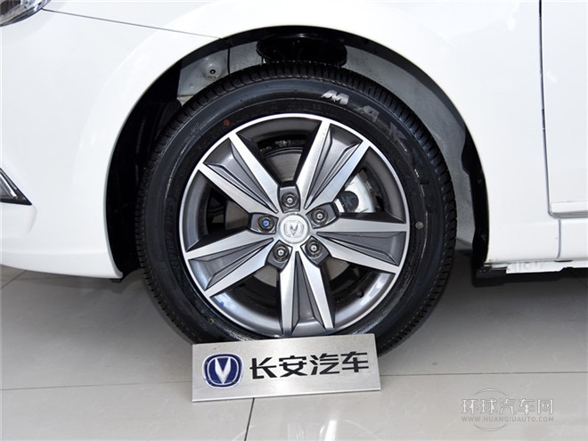 2015款 1.6L 手动旗舰型