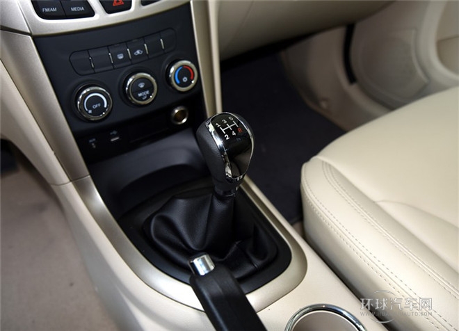 2015款 2.0L 手动智尚型