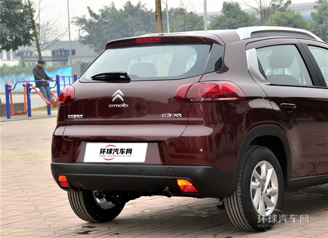 2015款 1.6L 手动时尚型