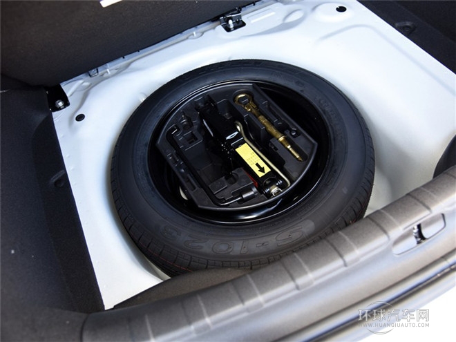 2015款 1.6L 自动先锋型