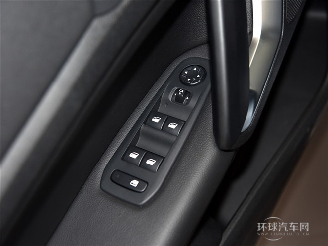 2015款 1.6T 自动睿驰版