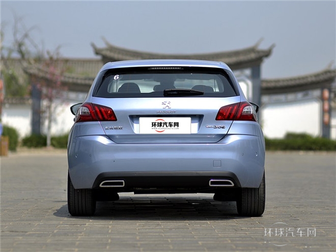 2015款 1.6T 自动睿驰版