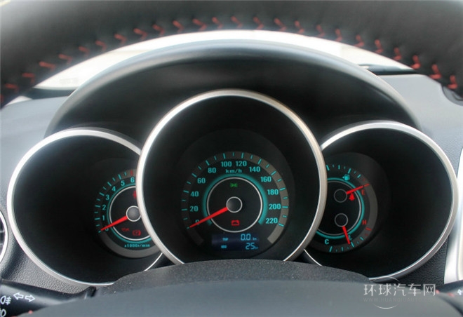 2015款 1.6L 手动锐酷型 国IV