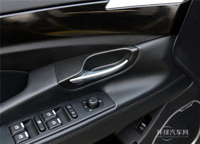 2015款 1.8T 旗舰型