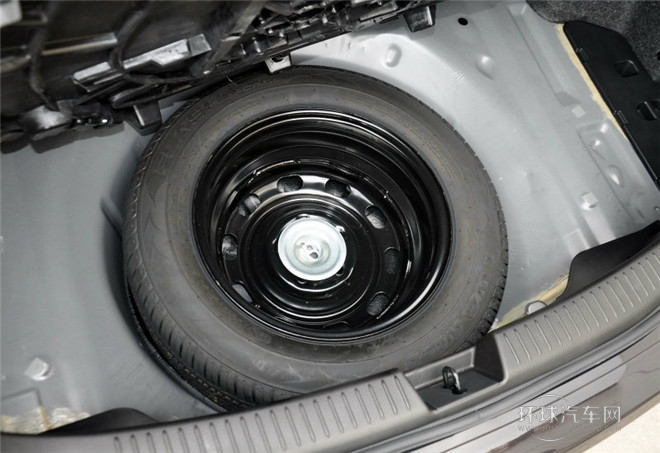 2015款 2.0L 自动超豪华型
