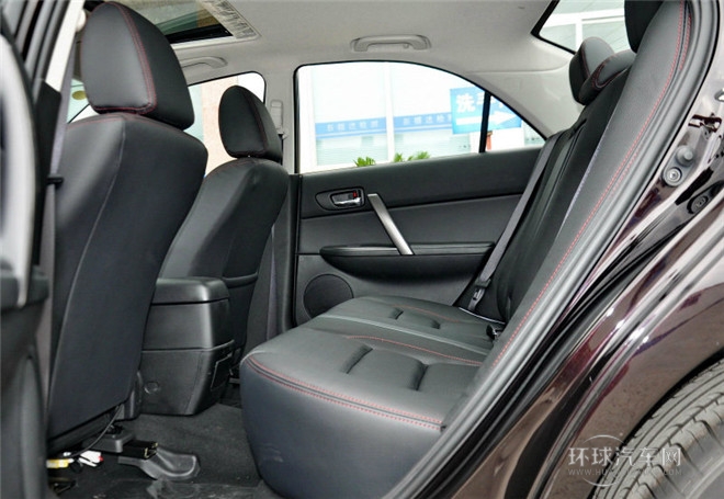 2015款 2.0L 自动超豪华型
